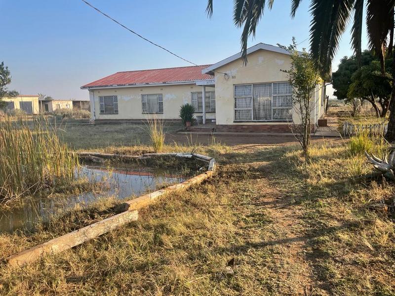 5 Bedroom Property for Sale in Mabopane North West